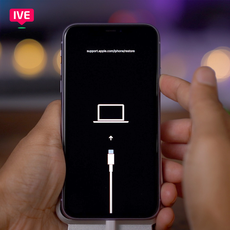 iPhone 11 не заряжается